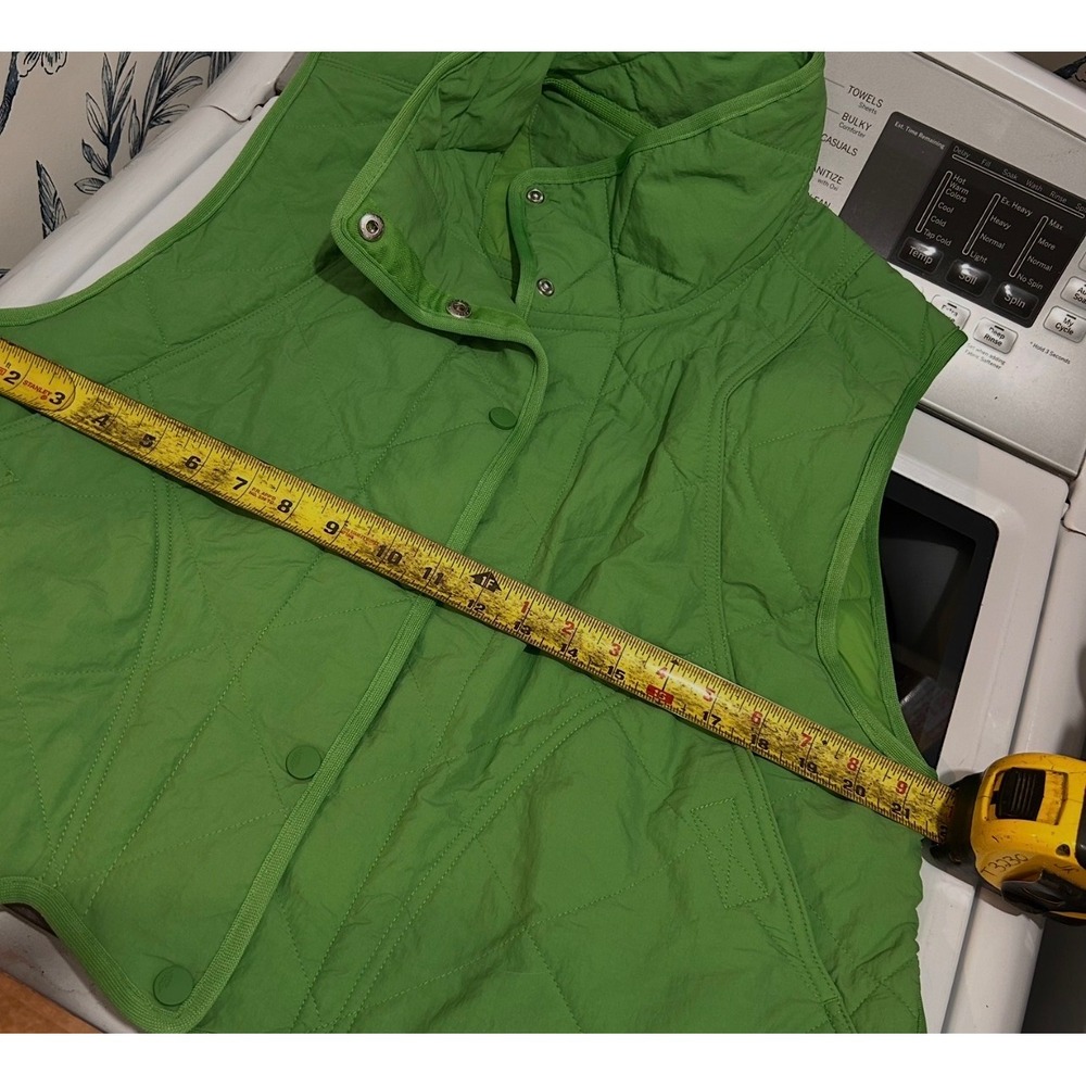 FP Movement‎ Quinn Puffer Vest Green Quilted Scalloped Hem XS Workout Athleisure - Picture 10 of 10